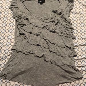 Ruffled gray top